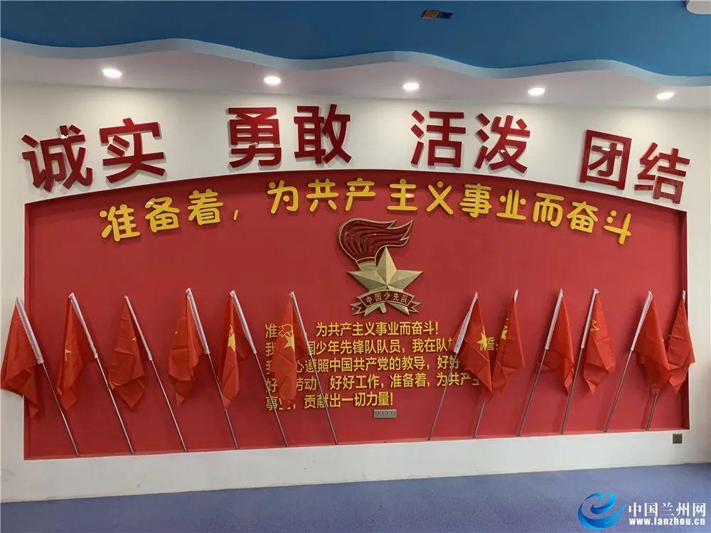 家里随便抓的蜘蛛可以养吗？游戏画面